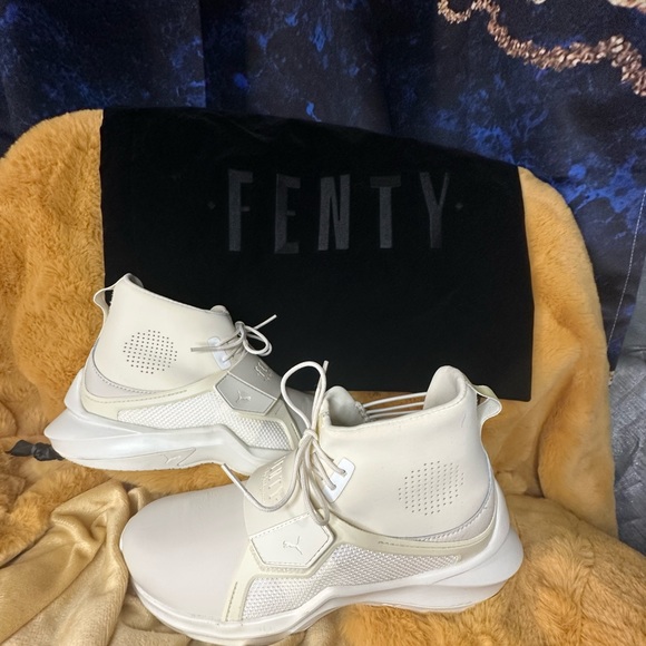 *~ Puma Fenty X by Rihanna. The Trainer Hi by Fenty ~* Women’s Size 7. - Picture 1 of 10